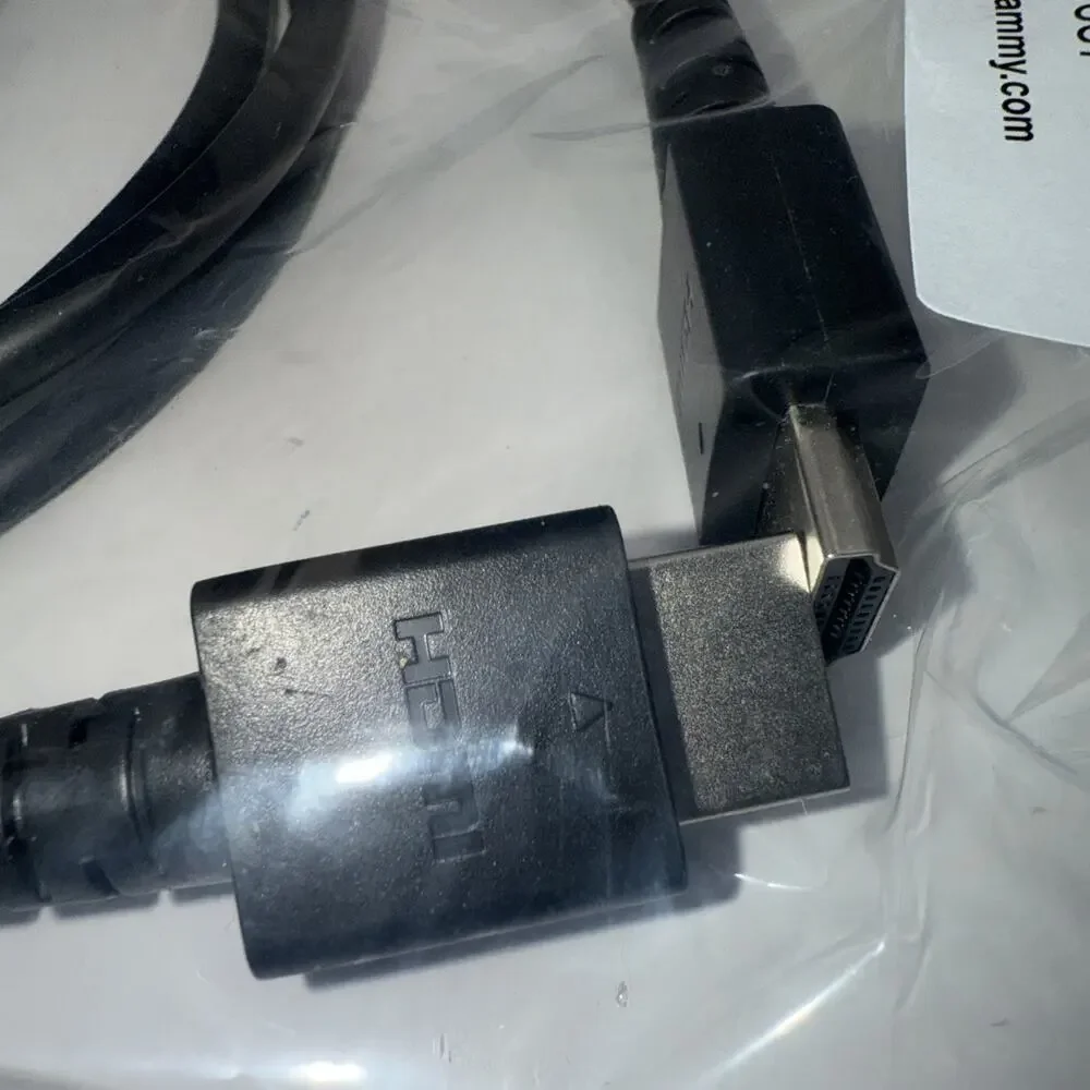 HDMI Cable 5ft New - Connectors HDMI Male / HDMI. Male